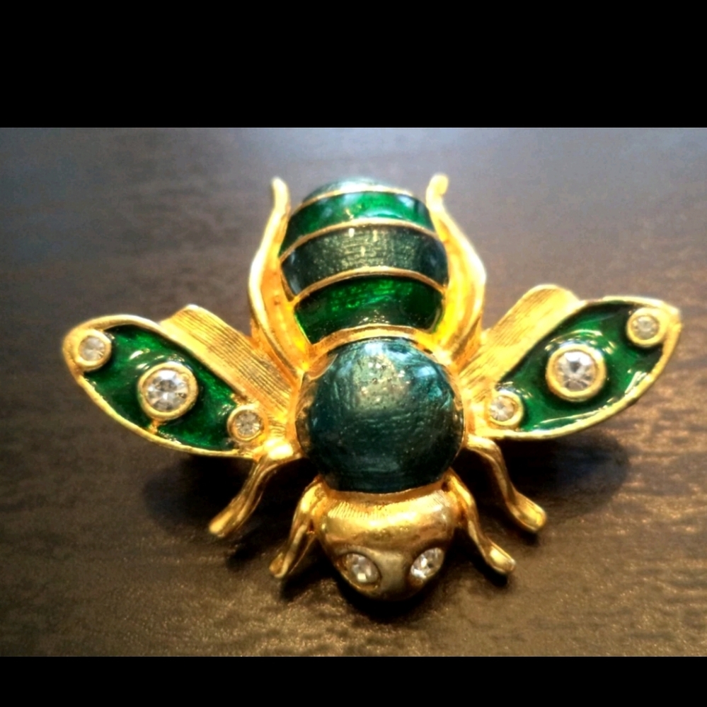 Elegant Gold and Green Bee Brooch/Pin